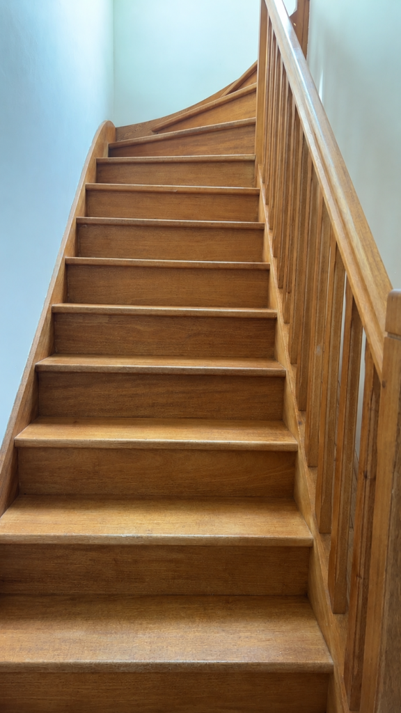 escalier de la maison rénover