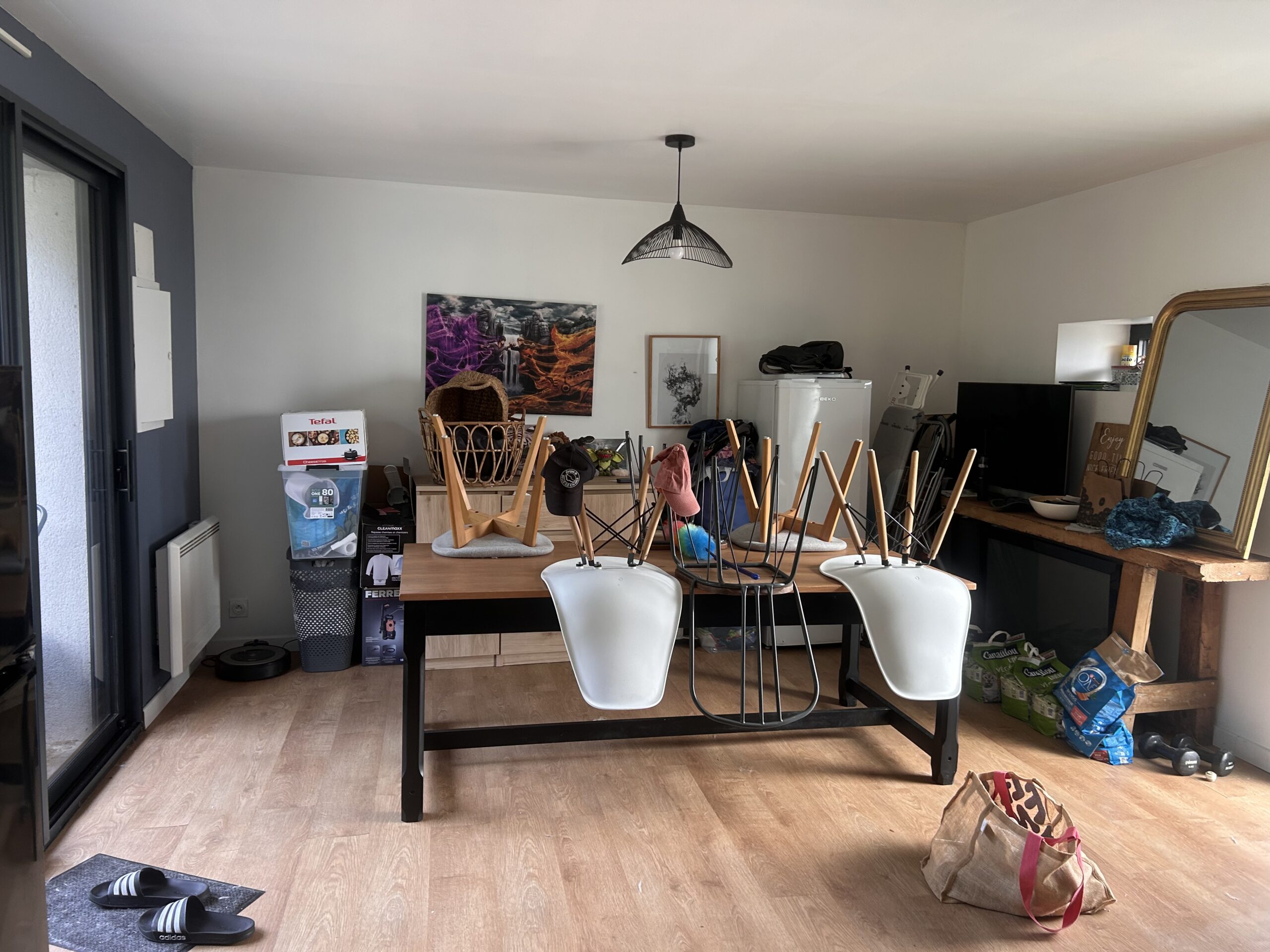 Salon avant ménage